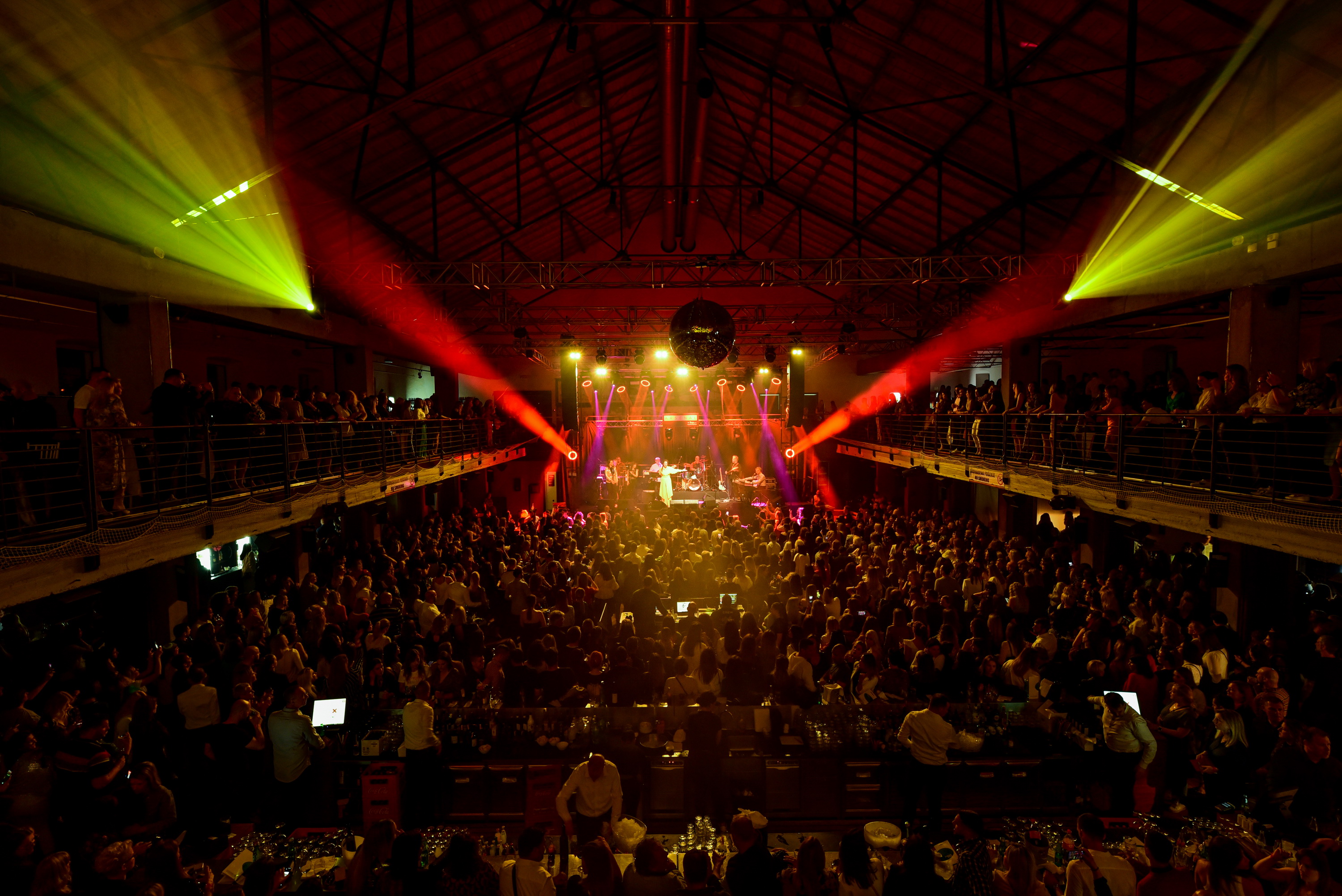 Doris Dragović sinoćnjim koncertom oduševila je Arsenalovu publiku