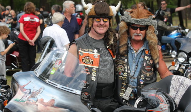 Zadar, 280511.
Odrzana je parada Harley Davidson motora izmedju Zadra i Biograda u kojoj je sudjelovalo vise tisuca motora.
Na slici: detalj s parade.
Foto: Vladimir Ivanov / CROPIX