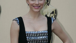 82. Red Carpet Oscara (oscar.go.com)