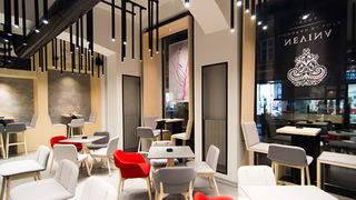 Jučer je Zagreb postati bogatiji za još jednu destinaciju za opuštanje Bistroteka Bar, u kojoj će svi posjetitelji moći uživati u bogatoj ponudi whiskey-a, cognaca, gina, ruma, koktela, kojeg će prepoznati svi ljubitelji ovog jedinstvenog užitka. Dobru Jučer je Zagreb postati bogatiji za još jednu destinaciju za opuštanje Bistroteka Bar, u kojoj će svi posjetitelji moći uživati u bogatoj ponudi whiskey-a, cognaca, gina, ruma, koktela, kojeg će prepoznati svi ljubitelji ovog jedinstvenog užitka. Dobru