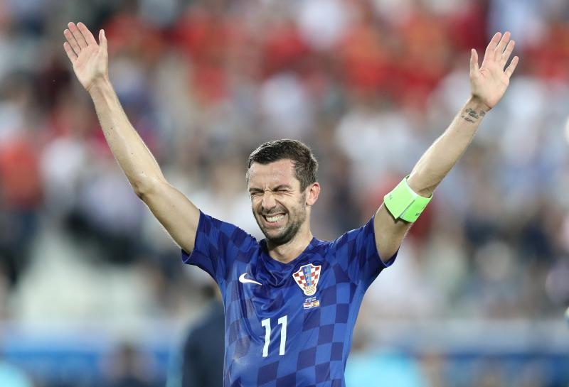 Velika fešta hrvatskih nogometaša i navijača u Bordeauxu nakon pobjede nad Španjolskom 2-1. Photo: Sanjin Strukic/PIXSELL Velika fešta hrvatskih nogometaša i navijača u Bordeauxu nakon pobjede nad Španjolskom 2-1. Photo: Sanjin Strukic/PIXSELL