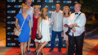 Uz prepuno kina i brojna poznata lica otvoren 3. Brač Film Festival, stigla i Tihana Lazović