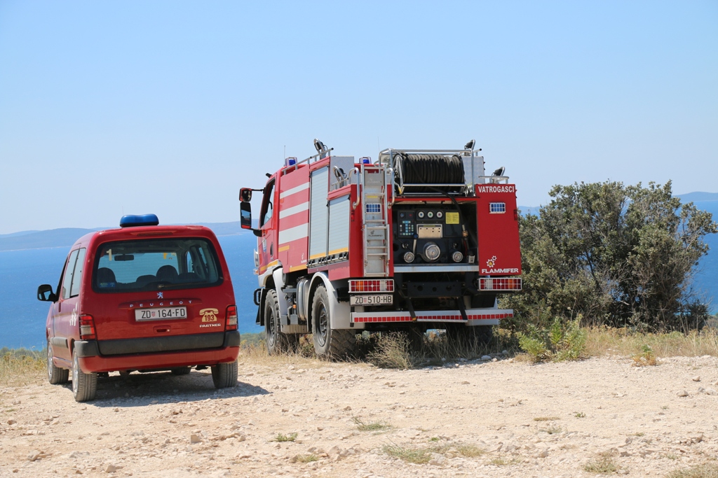 Vir: Požar u Lozicama u potpunosti ugašen Vir: Požar u Lozicama u potpunosti ugašen