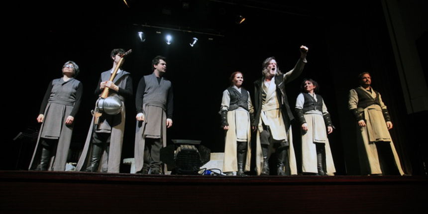 Rijeka, 250212.
U organizaciji muzeja starih racunala Peek & Poke u Hrvatskom kulturnom domu (HKD) na Susaku prikazana je prva klingonska opera na svijetu u izvedbi nizozemskog teatra Zeebelt. Opera pod nazivom U na jeziku je Klingonaca, izmisljenog ratni Rijeka, 250212.
U organizaciji muzeja starih racunala Peek & Poke u Hrvatskom kulturnom domu (HKD) na Susaku prikazana je prva klingonska opera na svijetu u izvedbi nizozemskog teatra Zeebelt. Opera pod nazivom U na jeziku je Klingonaca, izmisljenog ratni