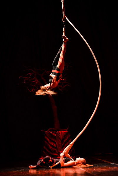 Circo Art u HNK Zadar izveo predstavu “Povratak u prirodu”