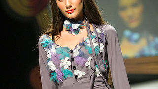 Trodnevna modna manifestacija Zadar fashion nights održava se na Trgu Ivana Pavla II. Prve večeri, pod nazivom ‘Urban Night’ predstavili su se kreatori i modne kuće: Toni Brekalo, Galko, Callegari, Oktan, Ana Milin i Margarete Ete. U glazbenom dijelu prog Trodnevna modna manifestacija Zadar fashion nights održava se na Trgu Ivana Pavla II. Prve večeri, pod nazivom ‘Urban Night’ predstavili su se kreatori i modne kuće: Toni Brekalo, Galko, Callegari, Oktan, Ana Milin i Margarete Ete. U glazbenom dijelu prog