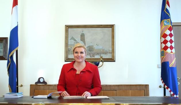 Zagreb: Predsjednicu Grabar Kitarović na prvi radni dan dočekala zaštitno-počasna bojna, foto: Sanjin Strukic/PIXSELL