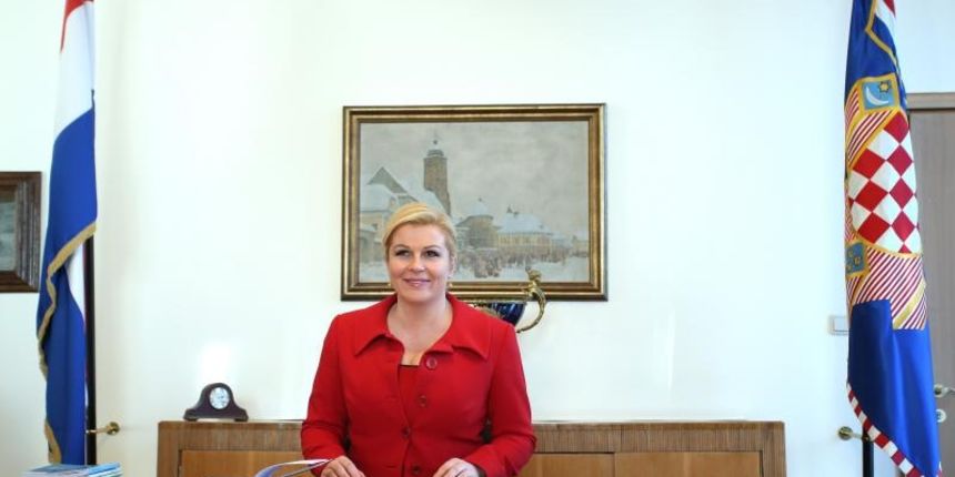 Zagreb: Predsjednicu Grabar Kitarović na prvi radni dan dočekala zaštitno-počasna bojna, foto: Sanjin Strukic/PIXSELL Zagreb: Predsjednicu Grabar Kitarović na prvi radni dan dočekala zaštitno-počasna bojna, foto: Sanjin Strukic/PIXSELL