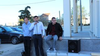 Udruga mladih Ploče i Dračevca uredila stari zog i počastila rižotom