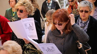 Cvjetnica 20. ožujka 2016: Nakon blagoslova maslinovih grančica, nadbisku Želimir Puljić predvodio je procesiju do katedrale sv. Stošije gdje je služio misno slavlje na kojem se pjevala Muka našeg Gospodina Cvjetnica 20. ožujka 2016: Nakon blagoslova maslinovih grančica, nadbisku Želimir Puljić predvodio je procesiju do katedrale sv. Stošije gdje je služio misno slavlje na kojem se pjevala Muka našeg Gospodina