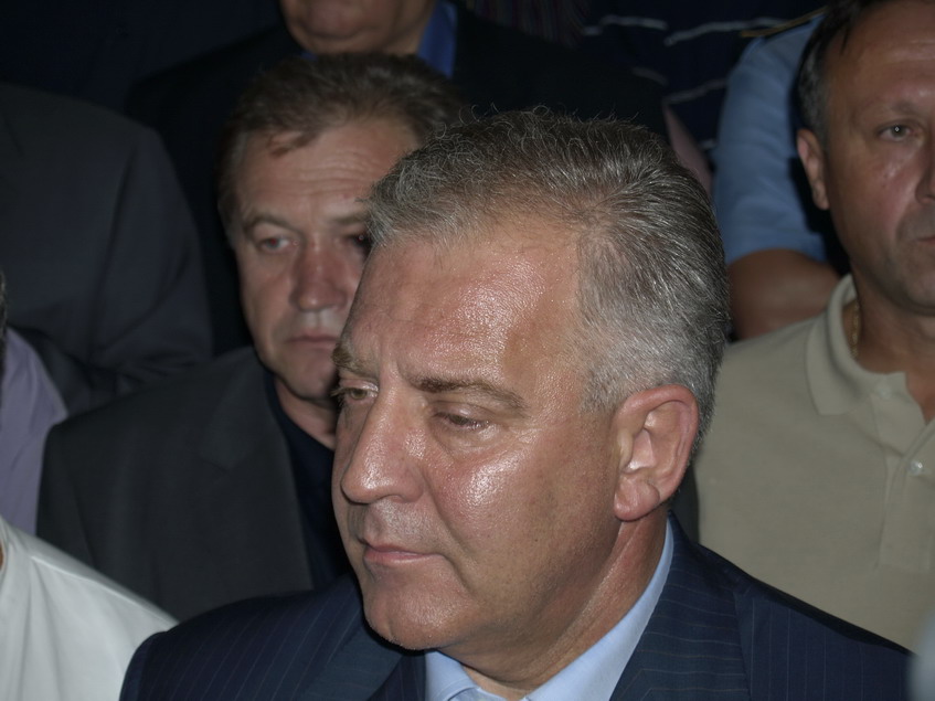 Sanader u posjeti ozljedjenim vatrogascima