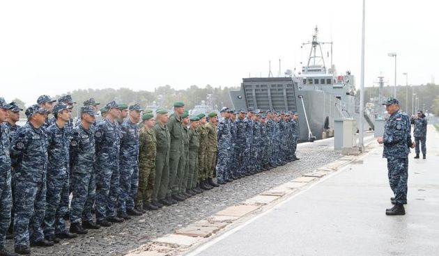 Ispracaj brodova DBM-81 Cetina i DBM-82 Krka iz Vojne luke Lora koji prevoze pripadnike i opremu Hrvatske kopnene vojske OS RH na medjunarodnu vojnu vjezbu Trident Juncture 15 u Spanjolsku. Svecanom ispracaju brodova prisustvovaloi su direktor Glavnog st