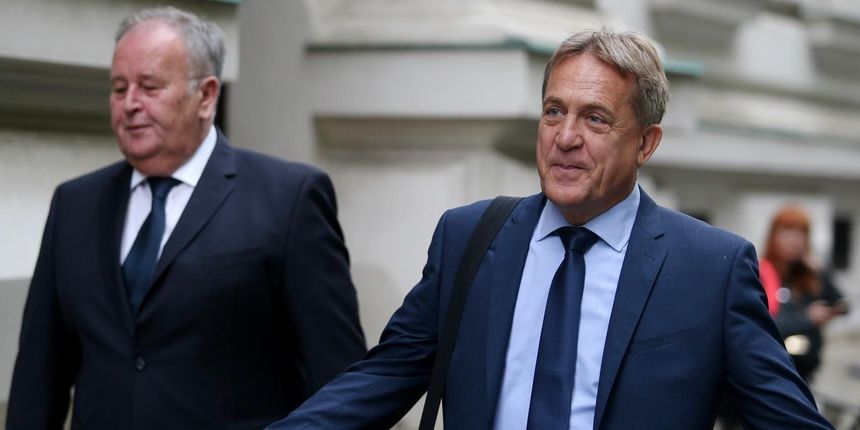 Božidar Kalmeta stigao na pripremno ročište na Županijski sud u Zagrebu Božidar Kalmeta stigao na pripremno ročište na Županijski sud u Zagrebu