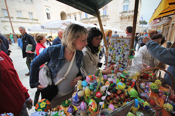 Humanitarna uskršnja akcija Novog radija za udrugu Svjetlo (foto:Saša Čuka) Humanitarna uskršnja akcija Novog radija za udrugu Svjetlo (foto:Saša Čuka)