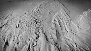 Crno bijela bajka na Kraljičinoj plaži, foto: Iva Perinčić