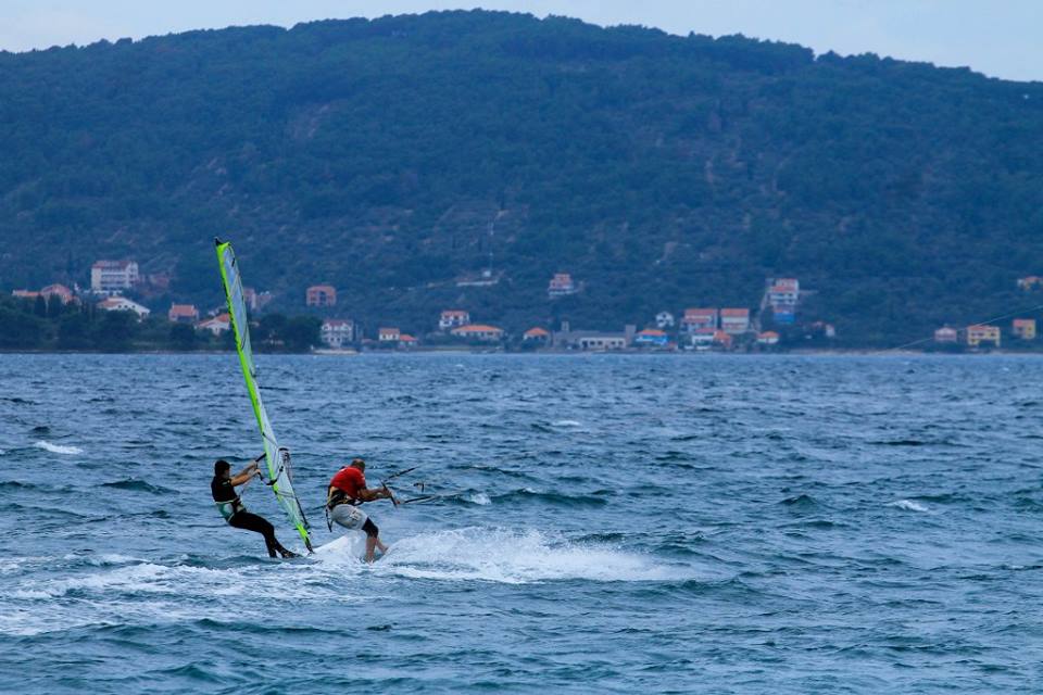 Wind i Kite surfing na Kolovarama 3. studenog 2013.  foto: Tome Grbeša