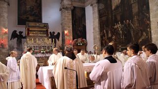 Svečano misno slavlje povodom blagdana sv. Šimuna, foto: Iva Perinčić Svečano misno slavlje povodom blagdana sv. Šimuna, foto: Iva Perinčić