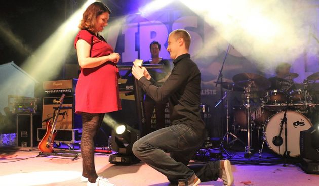 Ivan zaprosio Maju na virskom koncertu Tonyja Cetinskog