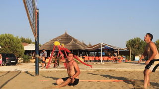 Na plaži Punta u Bibinjama održan 6. Memorijalni turnir u odbojci na pijesku za Tomislav Sikirića – Siku. Foto: Leo Banić Na plaži Punta u Bibinjama održan 6. Memorijalni turnir u odbojci na pijesku za Tomislav Sikirića – Siku. Foto: Leo Banić