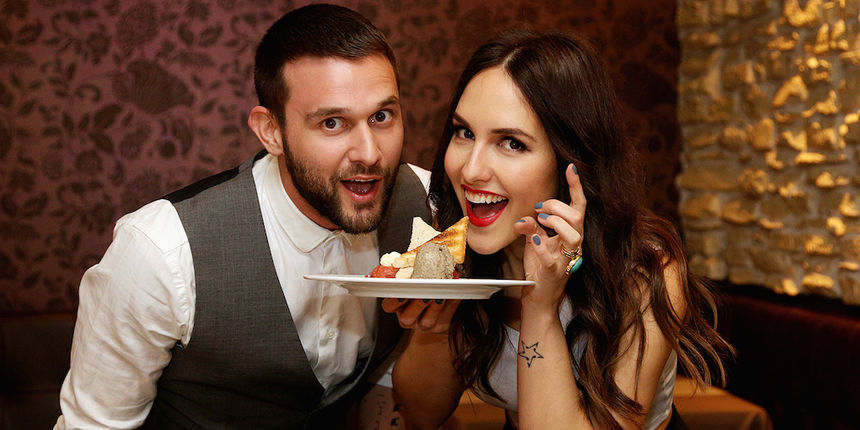 Lana Jurčević i Luka Nižetić sjajni domaćini još jedne “Večere s porukom” Lana Jurčević i Luka Nižetić sjajni domaćini još jedne “Večere s porukom”