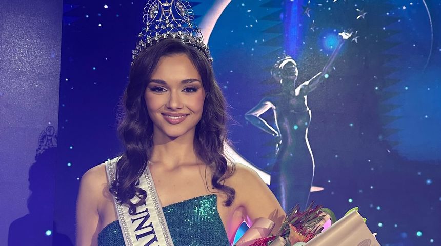 Laura Gnjatović iz Zadra, 191 centimetar visoka ljepotica, nova je Miss Universe Hrvatske! Laura Gnjatović iz Zadra, 191 centimetar visoka ljepotica, nova je Miss Universe Hrvatske!