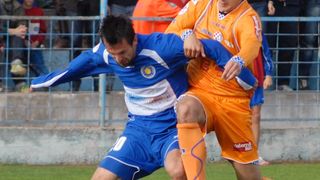 Image 1190253 (auto) Image 1190253 (auto)