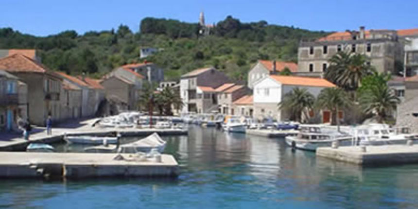 Mali Iž (foto: www.cpa-zadar.hr) Mali Iž (foto: www.cpa-zadar.hr)