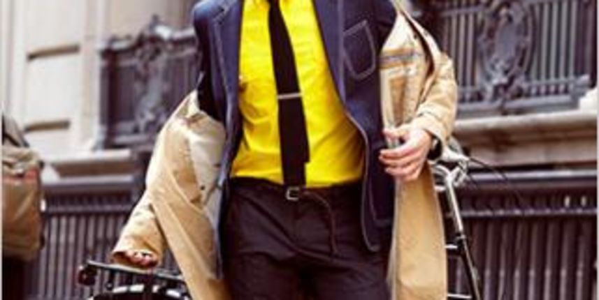 Muškarac na bicikli (Moda.hr) Muškarac na bicikli (Moda.hr)