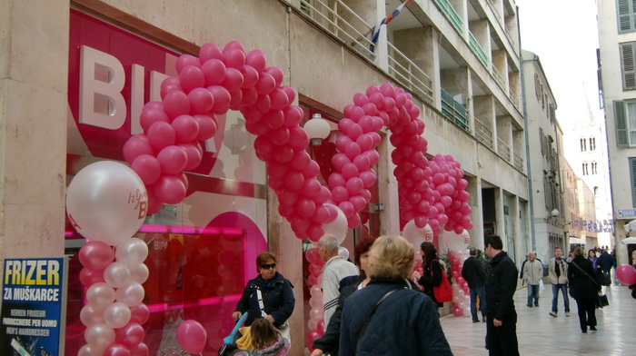 Otvorenje parfumerije BIPA na Kalelargi, Foto: Mia Knezevic Otvorenje parfumerije BIPA na Kalelargi, Foto: Mia Knezevic