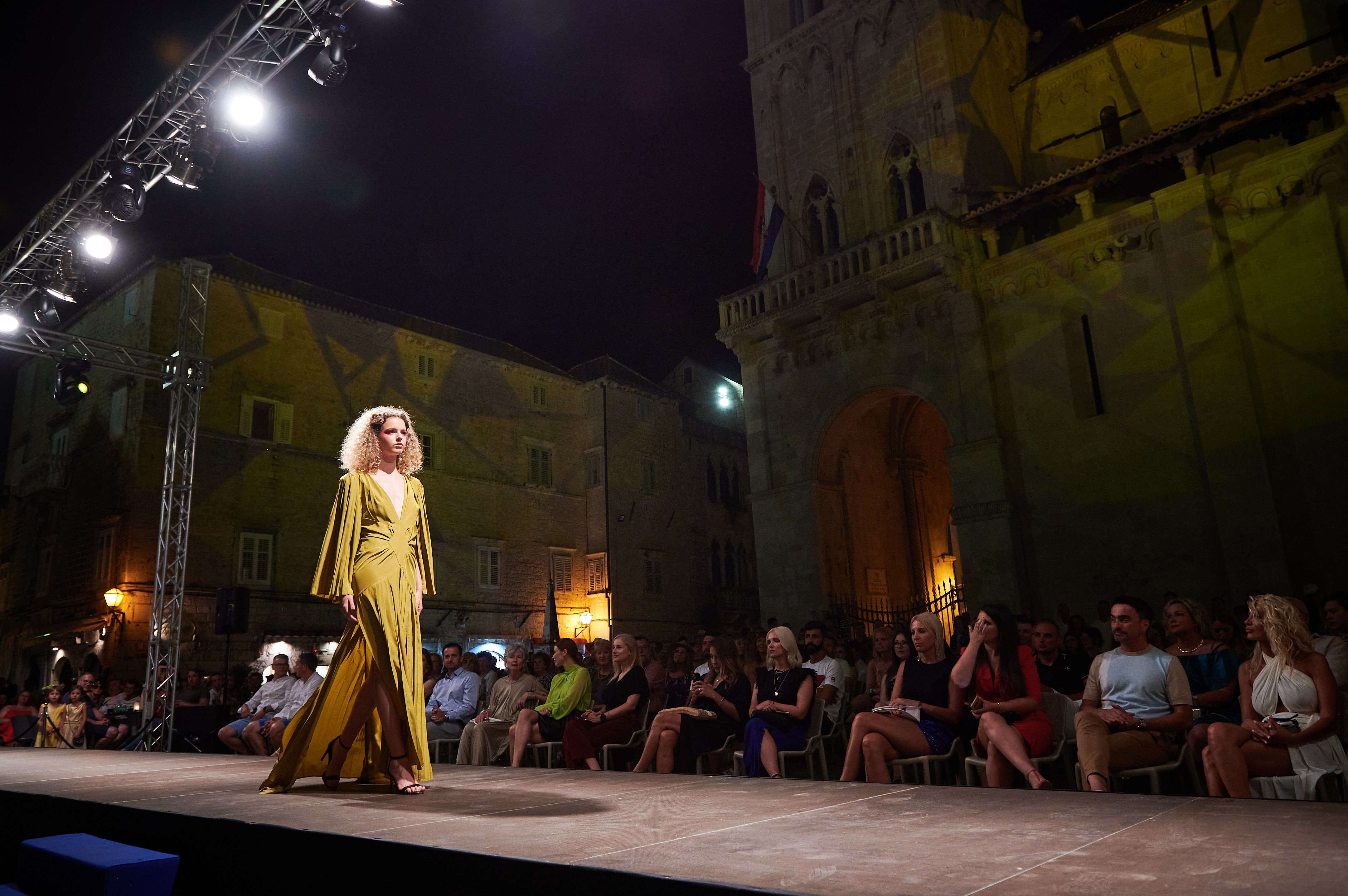 Krié Design i Vortex Strings priredili spektakl u Trogiru