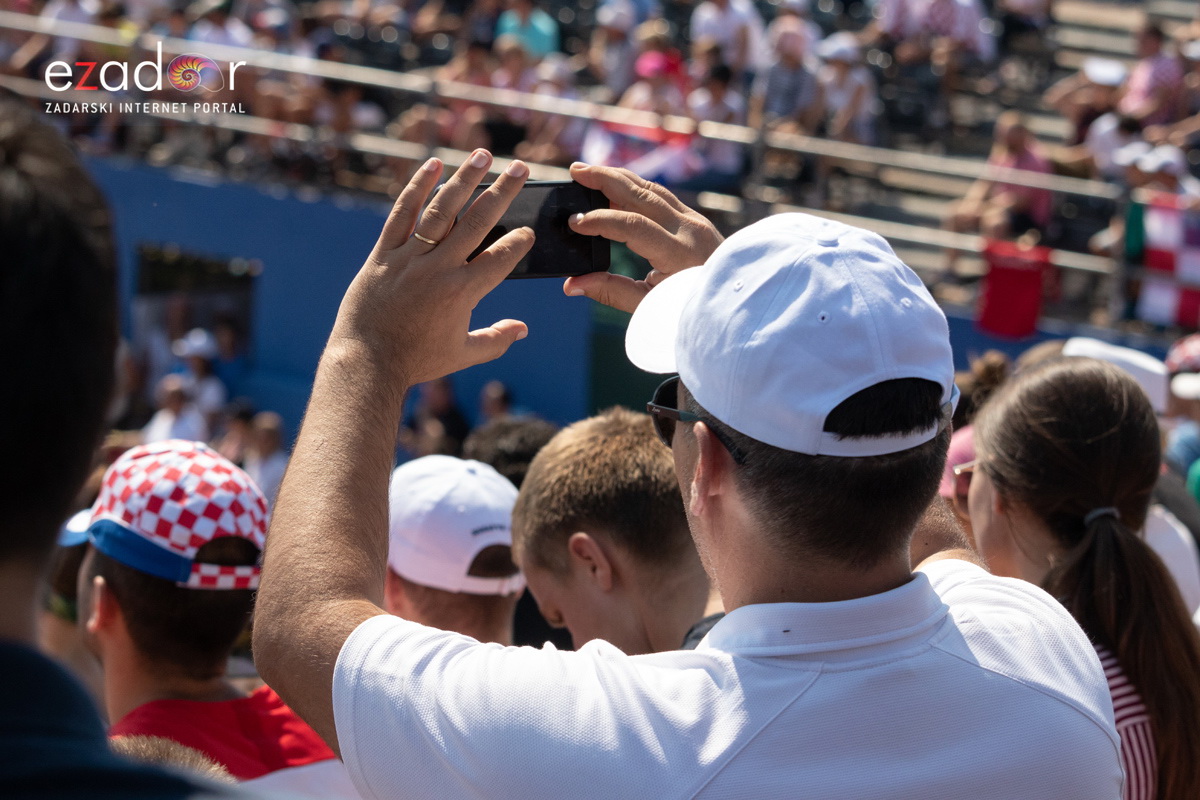 Davis Cup: Vruća navijačka atmosfera u meču Ćilića i Querreya