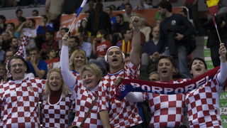 Zaragoza, Spanjolska, 230113.
Gradska dvorana Principe Felipe.
Svjetsko prvenstvo u rukometu za muskarce Spanjolska 2013.
Utakmica cetvrtfinala izmedju reprezentacija Hrvatske i Francuske.
Na fotografiji: hrvatski navijaci.
Foto: Ante Cizmic / CROPIX Zaragoza, Spanjolska, 230113.
Gradska dvorana Principe Felipe.
Svjetsko prvenstvo u rukometu za muskarce Spanjolska 2013.
Utakmica cetvrtfinala izmedju reprezentacija Hrvatske i Francuske.
Na fotografiji: hrvatski navijaci.
Foto: Ante Cizmic / CROPIX