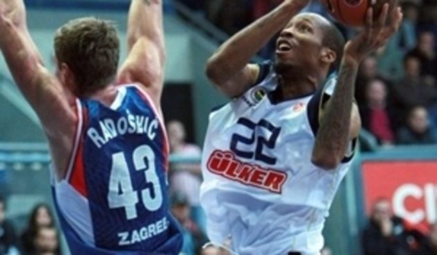 Tarence Kinsey i Leon Radošević (foto: euroleague.net)