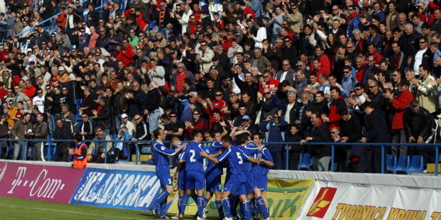 Zadar, 050409.
Stadion u Stanovima.
Nogomet, 1. HNL 24. kolo susret, Zadar – Rijeka.
Na fotografiji slavlje.
Foto: Jure Miskovic / CROPIX Zadar, 050409.
Stadion u Stanovima.
Nogomet, 1. HNL 24. kolo susret, Zadar – Rijeka.
Na fotografiji slavlje.
Foto: Jure Miskovic / CROPIX