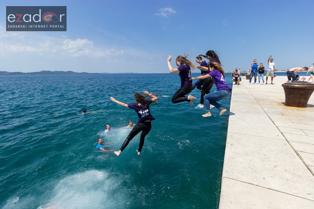 Ludijada zadarskih maturanata na Pozdravu suncu i Morskim orguljama