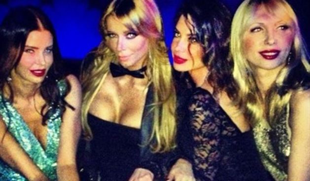 Ludi tulum Fani Stipković i njenih seksi prijateljica, foto: twitter