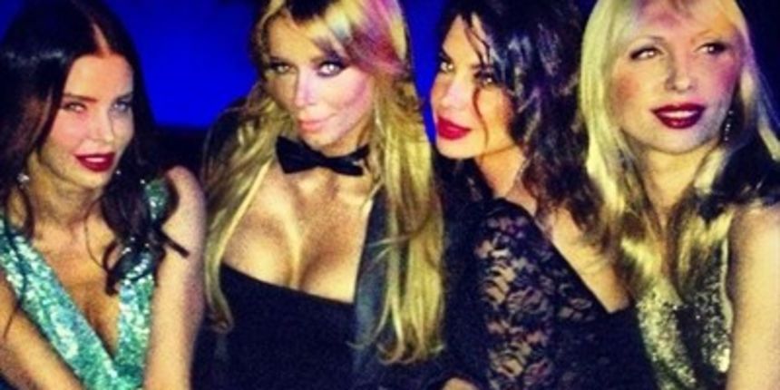 Ludi tulum Fani Stipković i njenih seksi prijateljica, foto: twitter