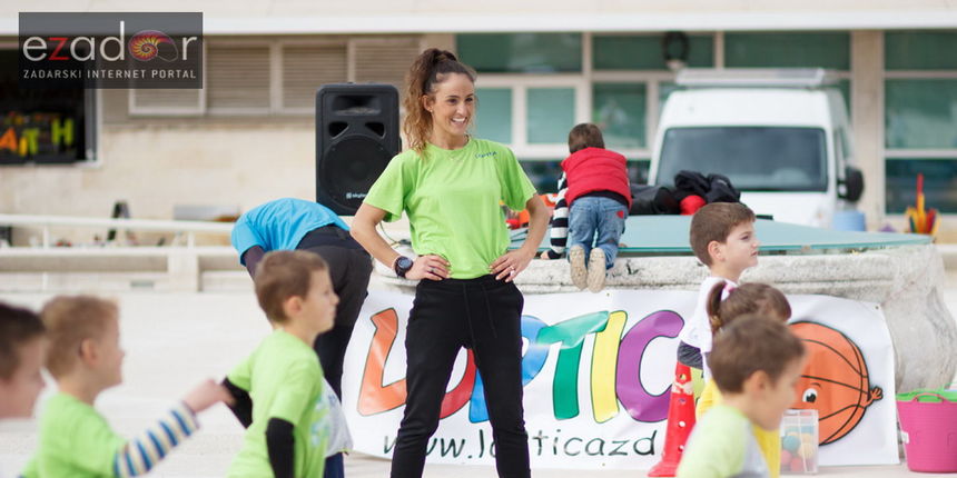 Đir po gradu, subotnja špica 11. studenog 2017. Loptica Zadar Đir po gradu, subotnja špica 11. studenog 2017. Loptica Zadar