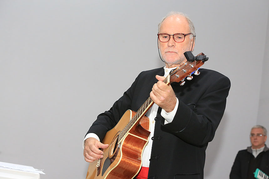 Blagdanski koncert okupio je brojne izvođače. Nastupio je Marko Perković Thompson, klapa Luna, klapa Kalelarga, klapa Hrvace