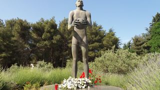 23. obljetnica smrti Krešimira Ćosića 23. obljetnica smrti Krešimira Ćosića