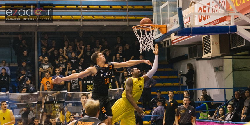 HT Premijer liga, 3. kolo: KK Jazine Arbanasi – GKK Šibenik 36-72 HT Premijer liga, 3. kolo: KK Jazine Arbanasi – GKK Šibenik 36-72