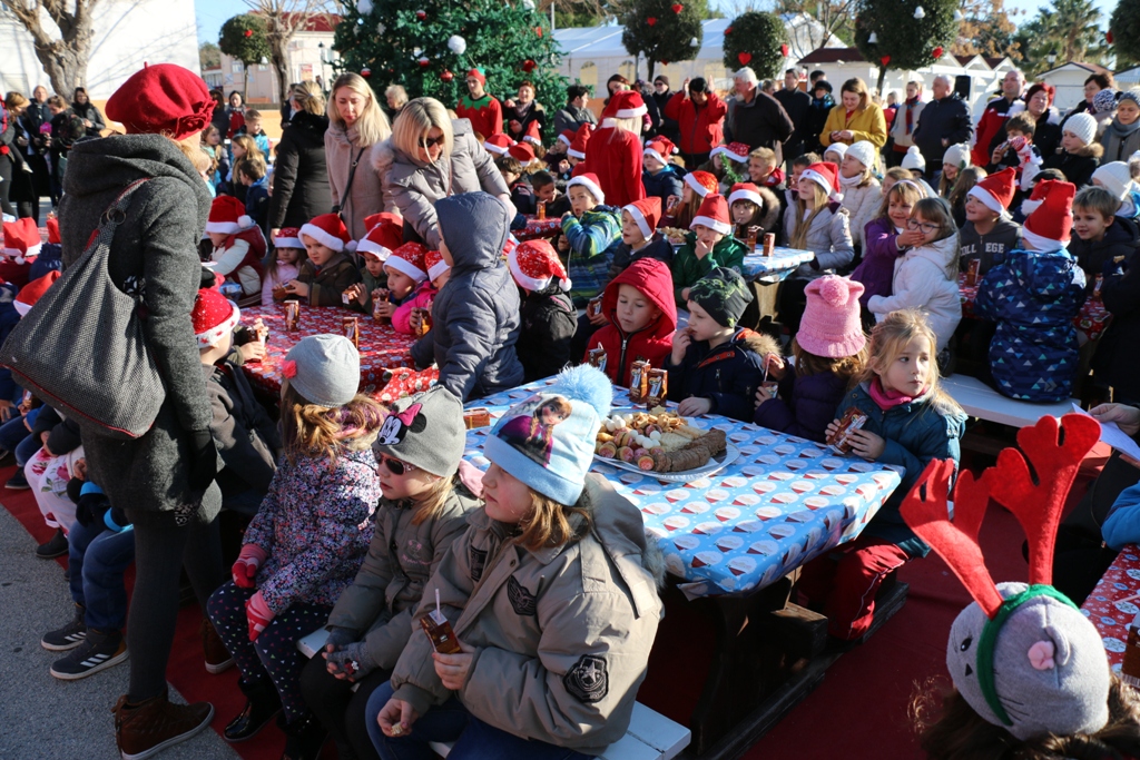 Djed Mraz stigao na Vir! Djed Mraz stigao na Vir!