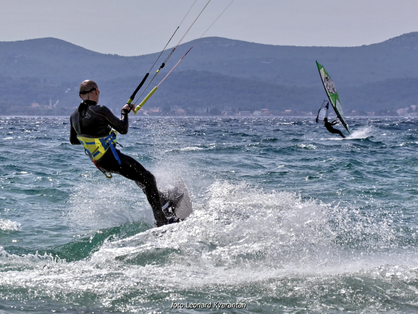 Surferi i kiteri guštali u južini na Boriku Surferi i kiteri guštali u južini na Boriku