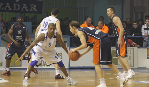 Zadar-Pamesa 74-69