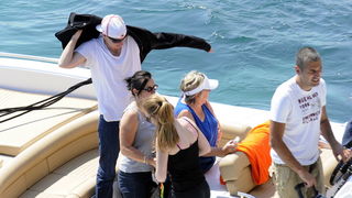 Dubrovnik, 050710.
U Dubrovnik je danas dosao John McEnroe, poznati tenisac koji ce sa Goran Ivanisevicem 08.07.10. odigrati revijalni humanitarni mec za Dubrovacku opcu bolnicu. Mec ce se odigrati na Stradunu ispred Knezeva dvora. John McEnroe stigao je Dubrovnik, 050710.
U Dubrovnik je danas dosao John McEnroe, poznati tenisac koji ce sa Goran Ivanisevicem 08.07.10. odigrati revijalni humanitarni mec za Dubrovacku opcu bolnicu. Mec ce se odigrati na Stradunu ispred Knezeva dvora. John McEnroe stigao je