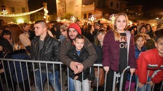 Advent u Zadru: Neponovljivi Neno Belan ponovo oduševio Zadrane. Foto: Dino Stanin/PIXSELL Advent u Zadru: Neponovljivi Neno Belan ponovo oduševio Zadrane. Foto: Dino Stanin/PIXSELL