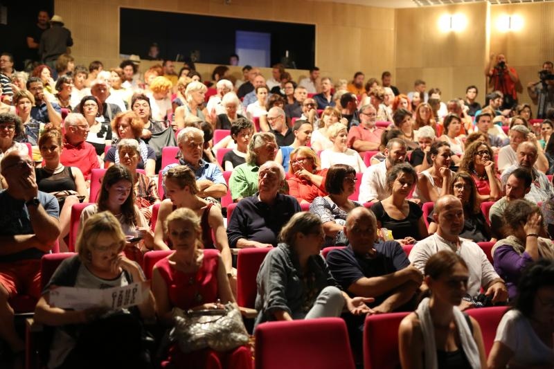 U sklopu Medjunarodnog festivala suvremenog kazalista Zadar snova, u kazalistu lutaka odrzana je predstava Grobnica za Borisa Davidovica. Photo: Filip Brala/PIXSELL