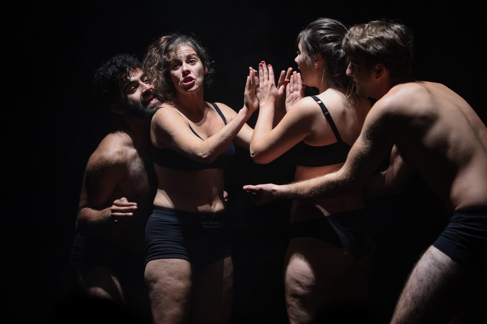 Predstava “(Pret)posljednja panda ili statika” u Kazalištu lutaka Predstava “(Pret)posljednja panda ili statika” u Kazalištu lutaka