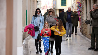 “Šareni Maskograd”: Dječji karneval na Narodnom trgu