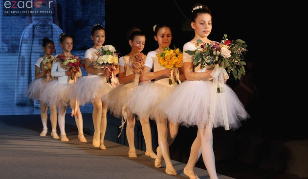 10. Festival vjenčanja: Modna revija vjenčanica i revija cvijeća 5. ožujka 2017.